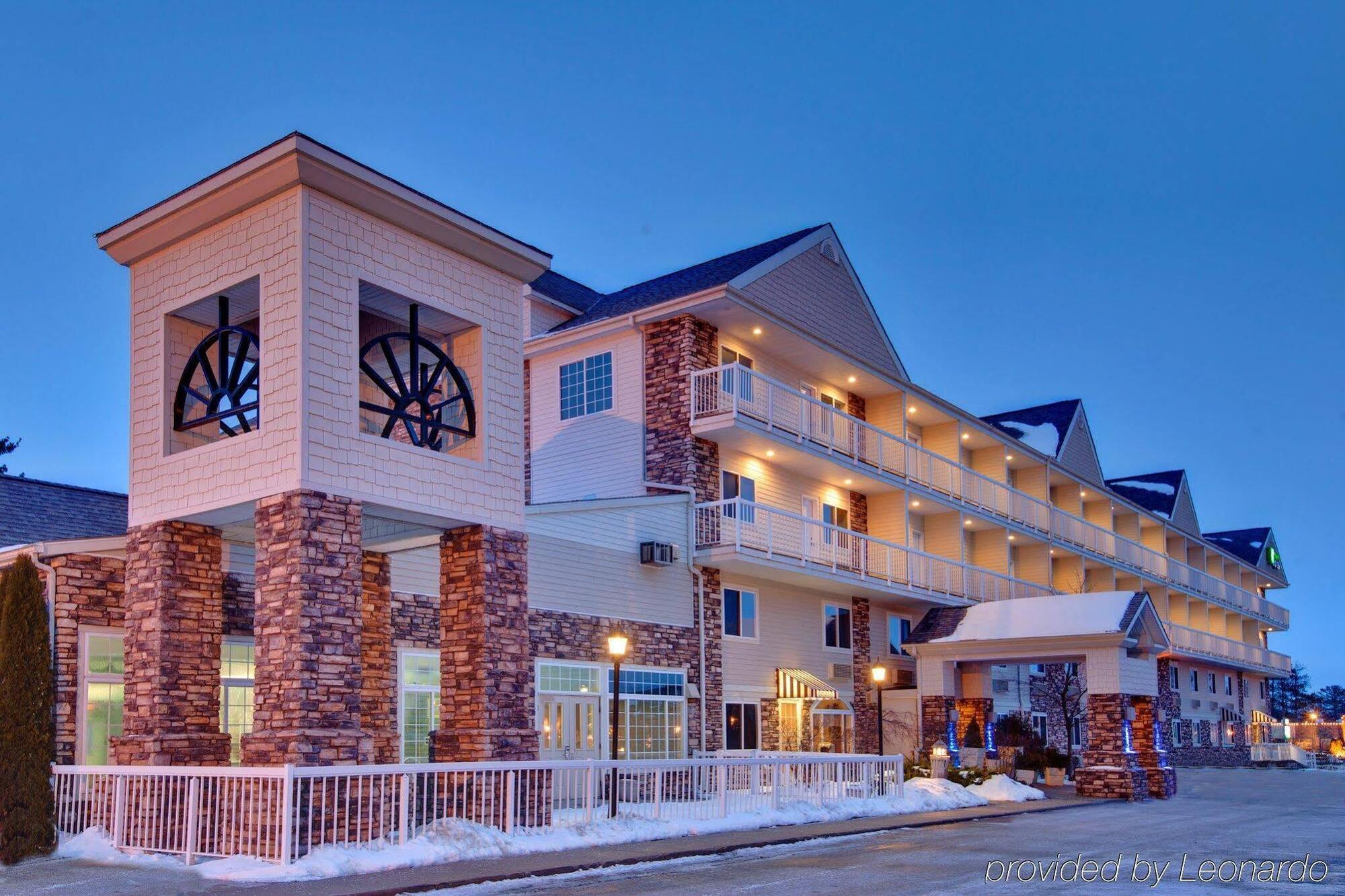 Holiday Inn Express Mackinaw City, An Ihg Hotel Exterior foto